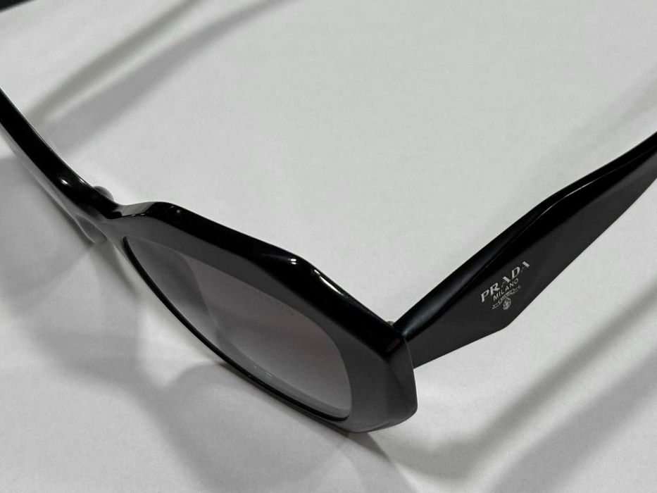 Слънчеви Очила Prada SPR 16W