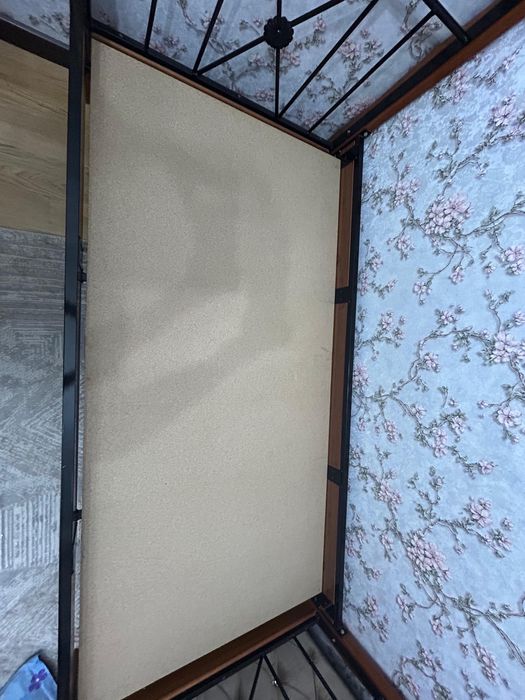 Кровать односпальный