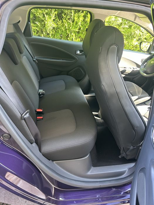 Renault Zoe ZE40 R110 Intens | Baterie Proprietate | 34.000 km | Unic Proprietar”.