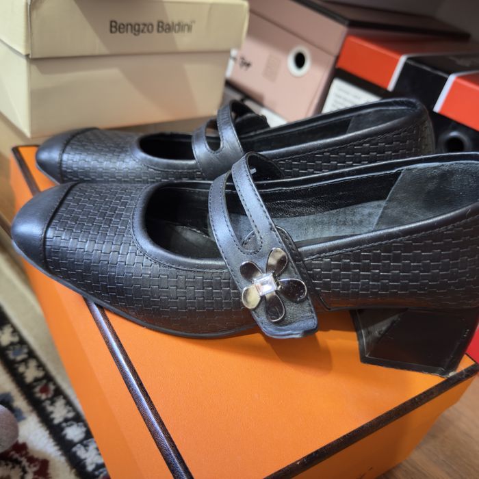 Туфлилар сатылады!