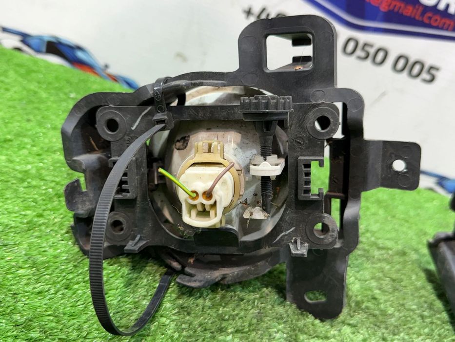 PROIECTOR CEATA FATA STANGA/DREAPTA (3 BUC.) PEUGEOT 208 1.0 BENZINA 2014 COD OEM 9675450980 2012-2018