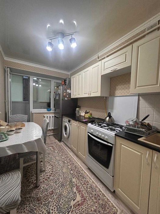 продам 2х комнат квартира