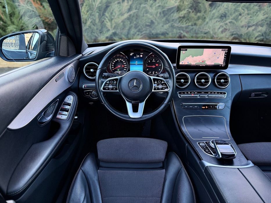 Mercedes Benz C220 |Euro6|Pachet AMG|Panoramic|9G-Tronic|Bi-Led|Burmaster|Navi Mare|Full Istoric Mercedes|