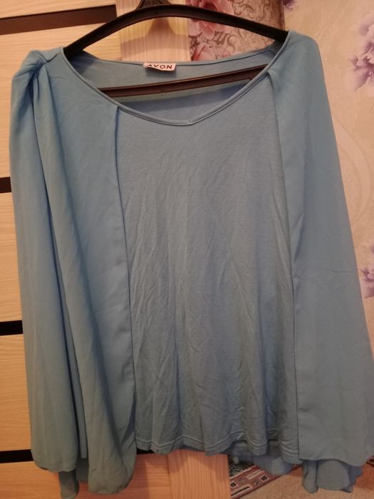 Женская футболка с накидкой