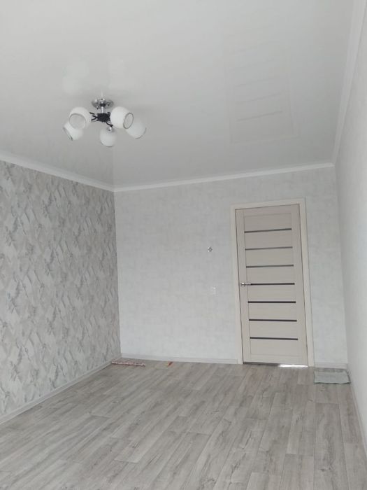 Поклейка обоев Шпаклевка