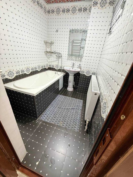 Продаётся 3х квартира на 3 этаж орр ЕСКИ ЦУМ