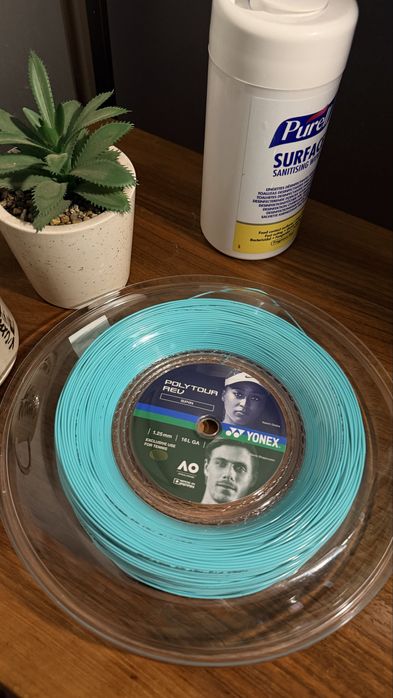 Yonex polytour rev (spin)