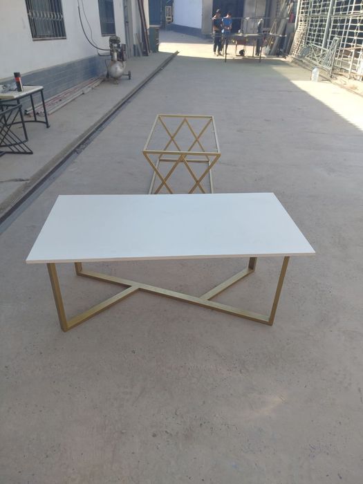 Журнальный столик из лофта