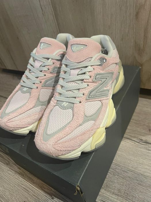 38 New Balance 9060