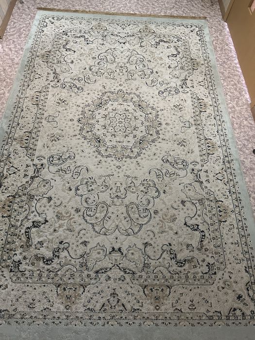 Продам ковер в хорошем сост