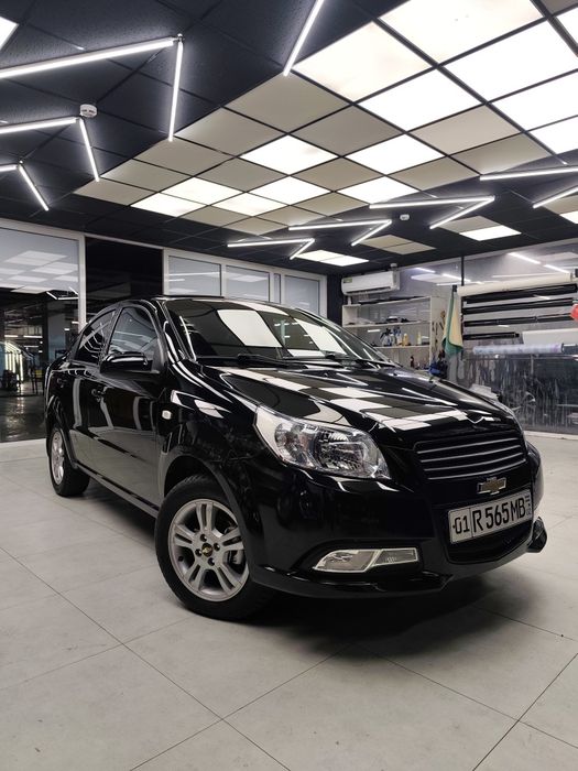 Продаётся Нексия 3 автомат