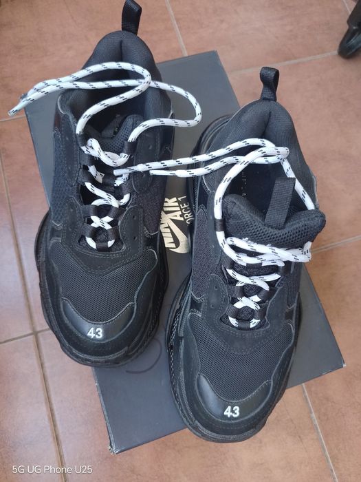 Маратонки                  .