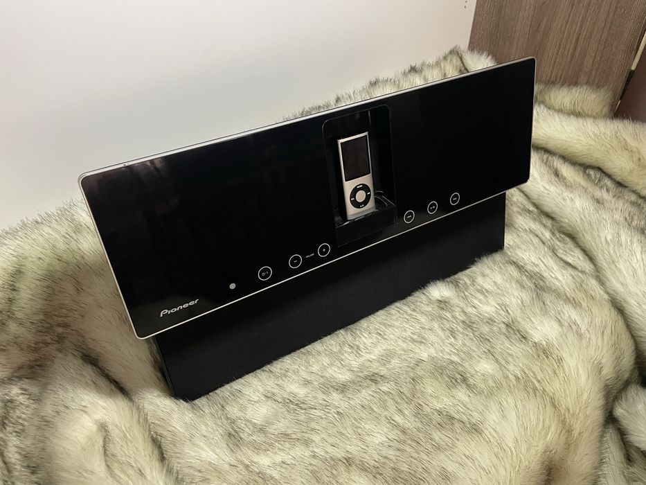 Sistem audio Pionner cu touch