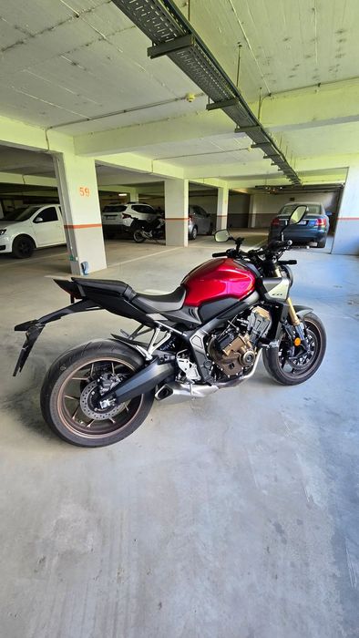Honda CB 650R DE VANZARE – HONDA CB650 R E-Clutch 2024