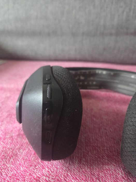 Casti wireless Logitech G733.