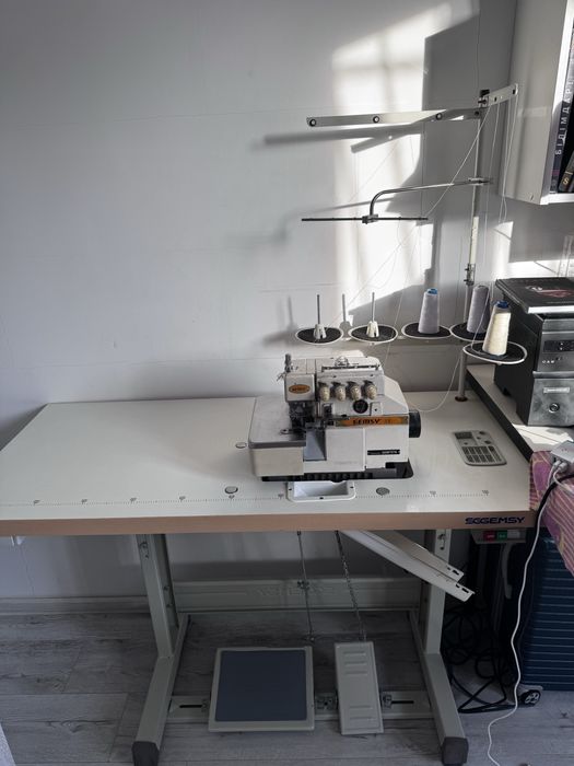 Швейный машина и оверлог. + шкаф