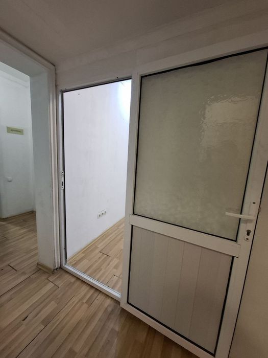 Под офис 108м² 5 кабинетов вход со двора