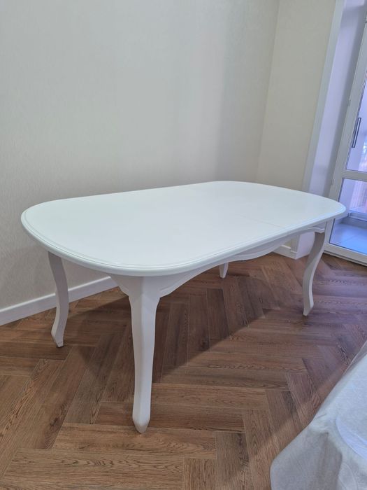 Стол сатылады жана