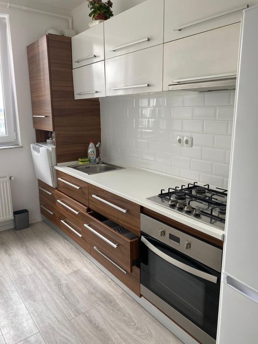 Dau in chirie apartament 2 camere zona Rivus Mall