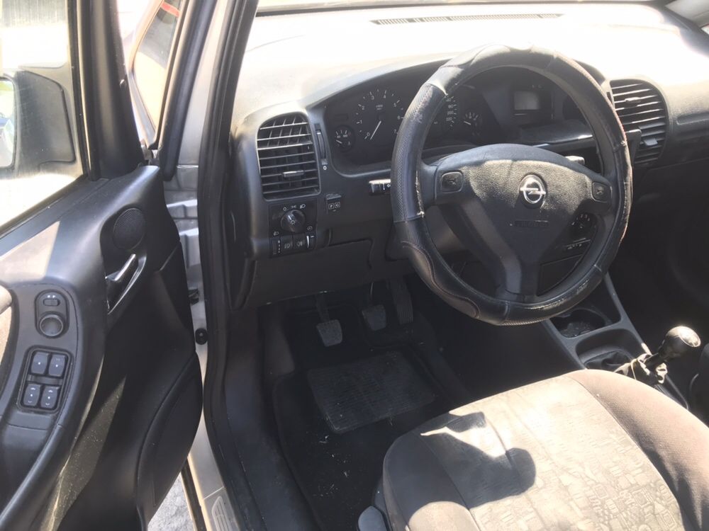 Опел Зафира 2001 1.6 16v На Части с. Атия • OLX.bg