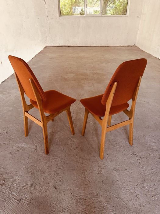 Винтидж скандинавски трапезни столове – Mid Century Modern, 70-те години