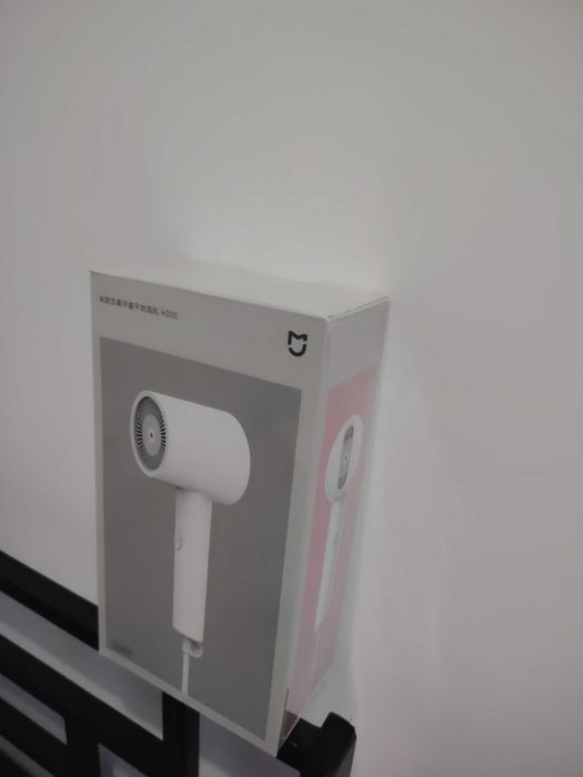 фен mi Xiaomi новый запечатанный как подарок хороший вариант