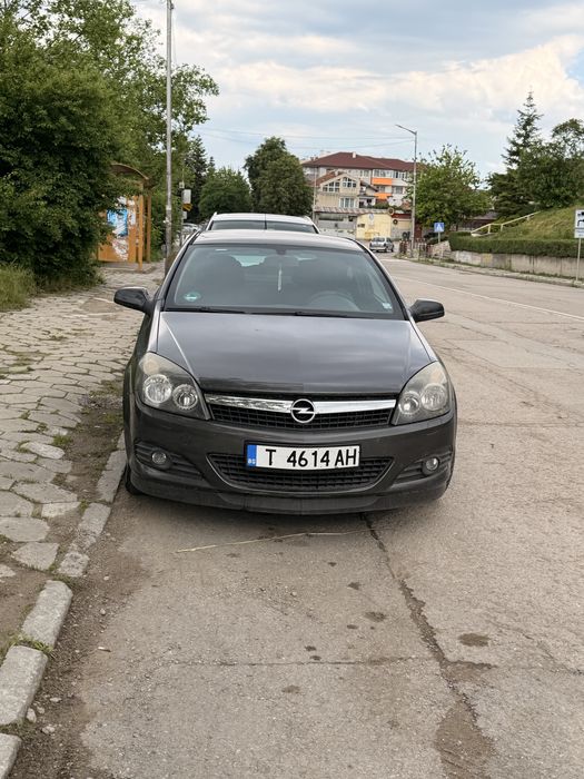 Продавам Opel Astra 1.6