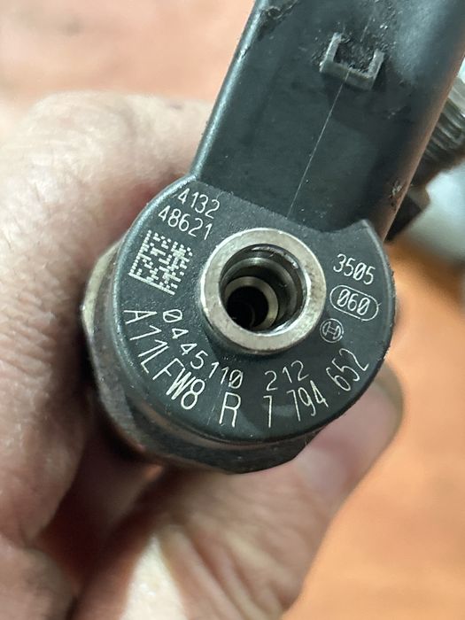 Injector Bmw E60 525 d 0445110212 , 7794652