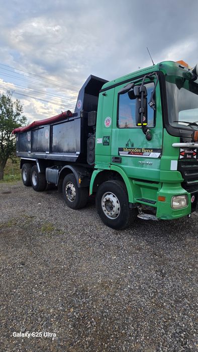 Mercedes Actros 3246