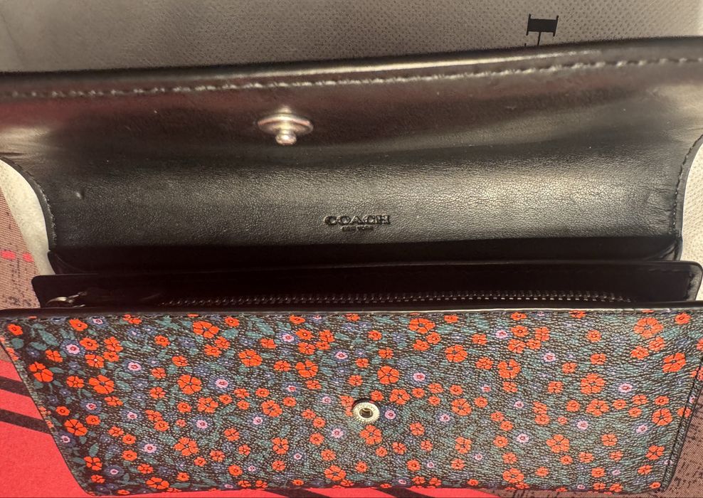 Портмоне Coach ново
