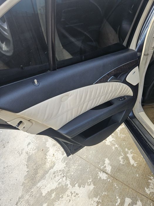 Mercedes-Benz E320 Avangarde