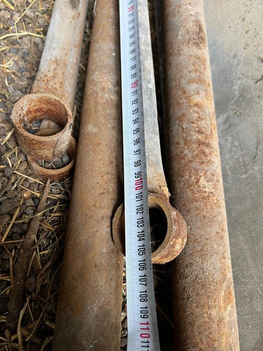 Ось для прицепа автомобиля.