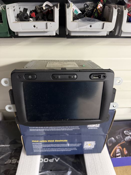 Medianav Navigatie Originala Dacia