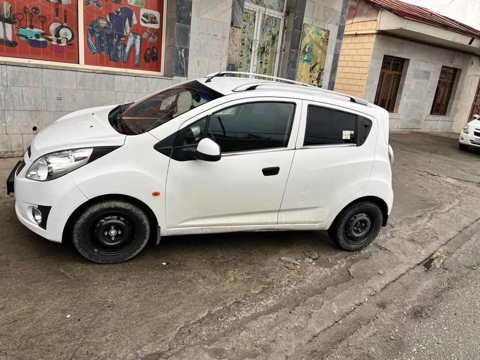 Spark xolati zur kraska radnoy