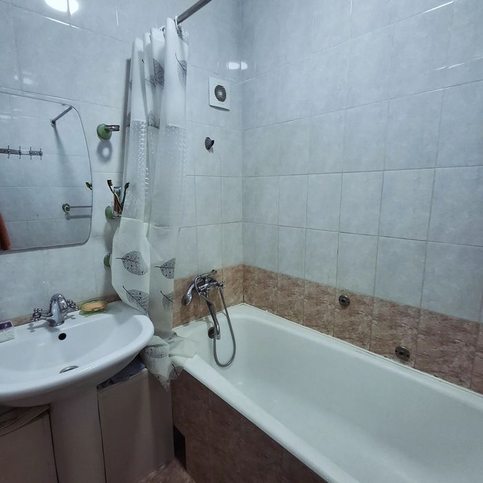 Кизларга, йигитларга, студентларга ойлик квартира бор