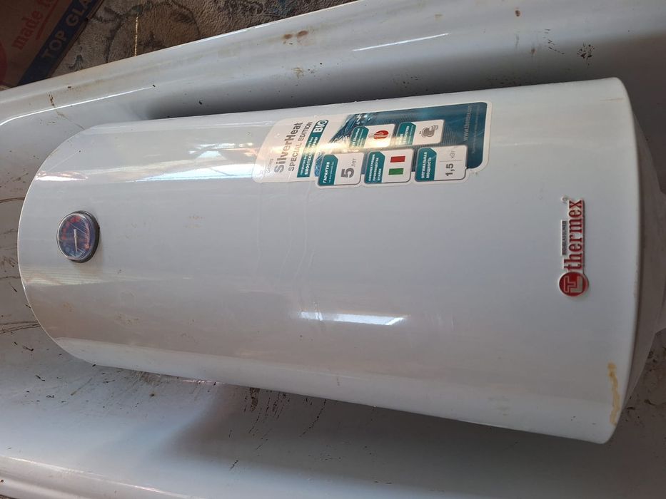 Аристон почти новый 100 л.