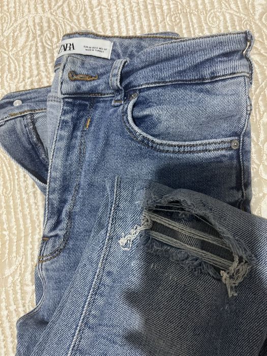 Джинсы по 2000тг каждая