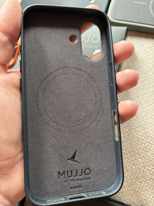 Iphone 17 кейс MUJJO/Spigen/Ringke