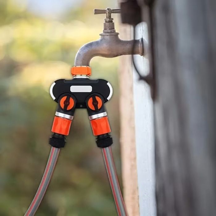 Двупосочен разпределител за градински кран 2в1