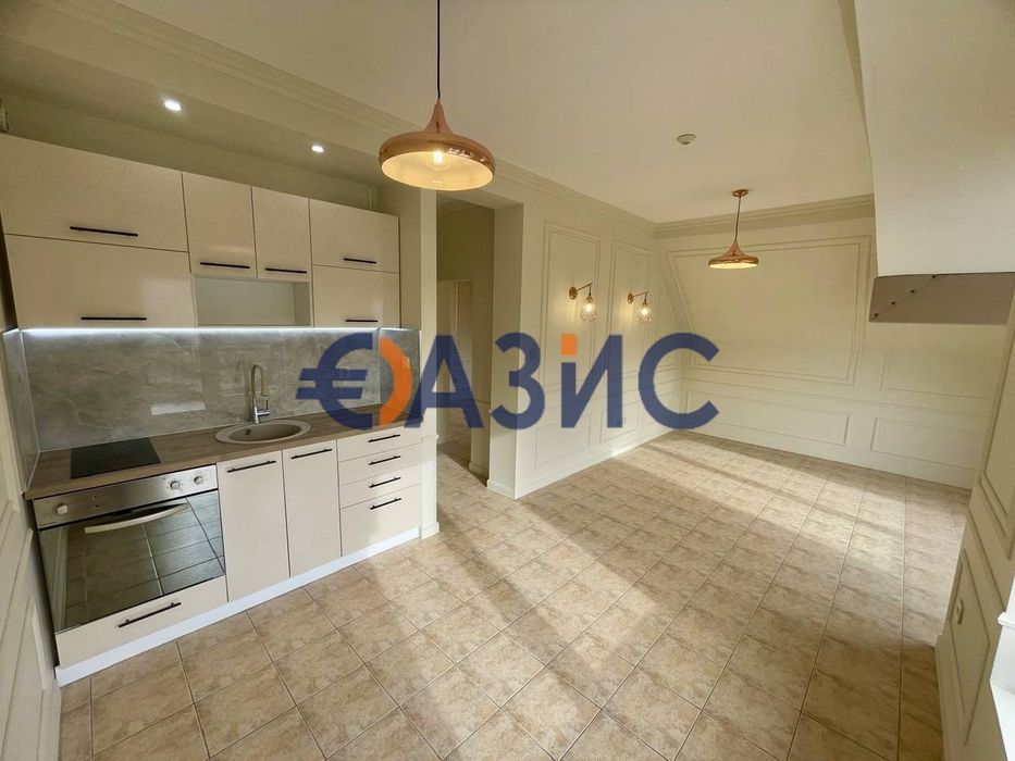 Продава се Двустаен апартамент в Свети Влас - 70 кв.м за 710 €/кв.м - Снимка #10