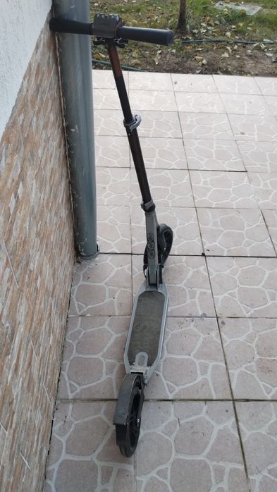 Trotinetă de la Decathlon