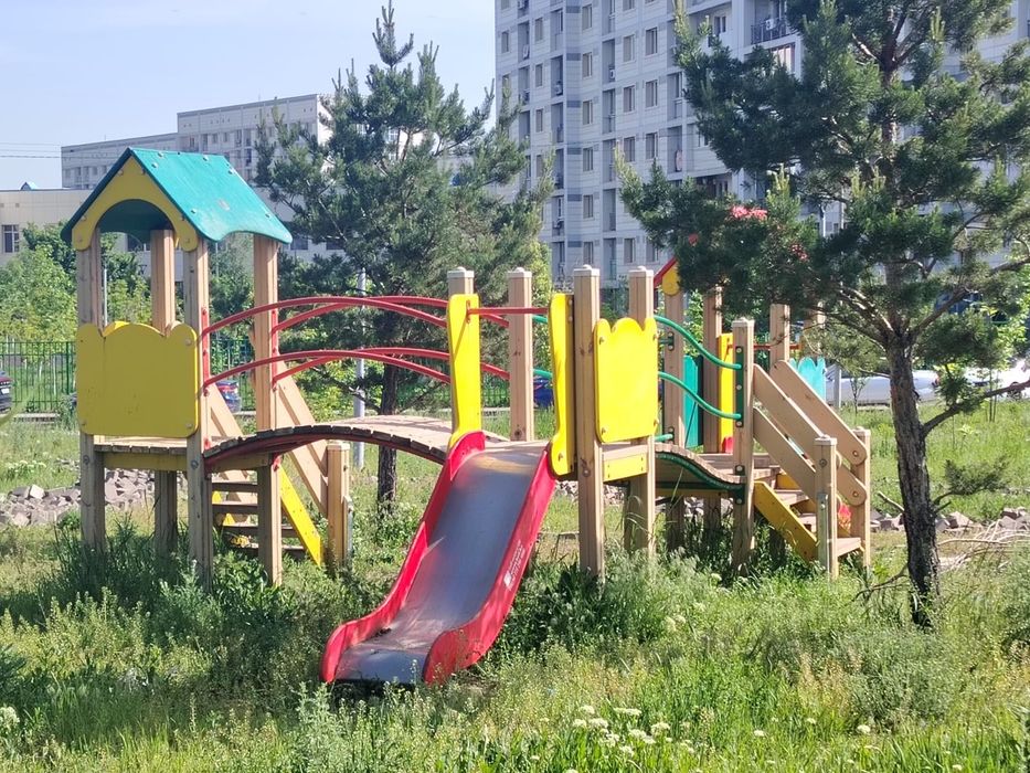 Детская площадка (Маф)