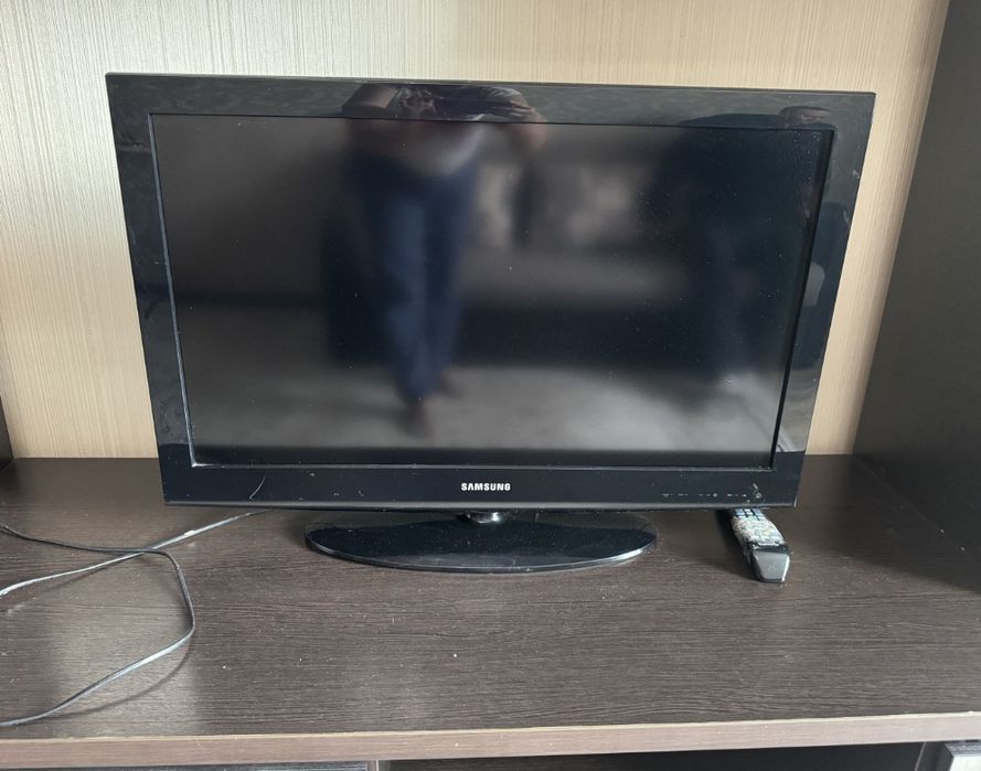 Samsung 81 см телевизор