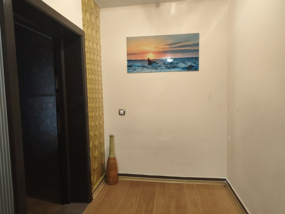 Продава се Тристаен апартамент в Бургас, Център - 94 кв.м за 2605 €/кв.м - Снимка #11