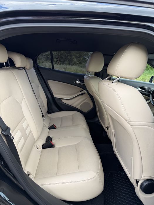 Mercedes GLA 180