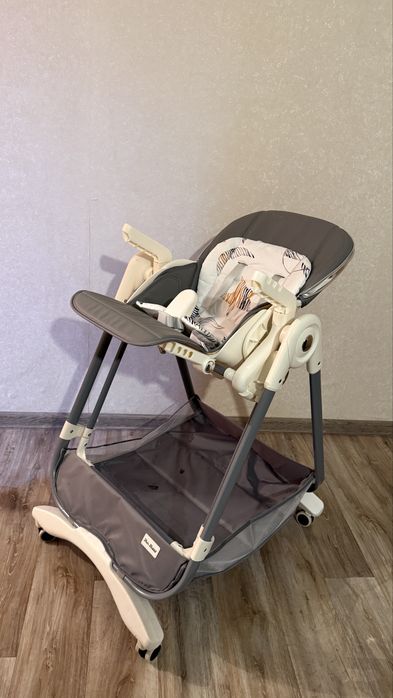 Продам стульчик для кормления