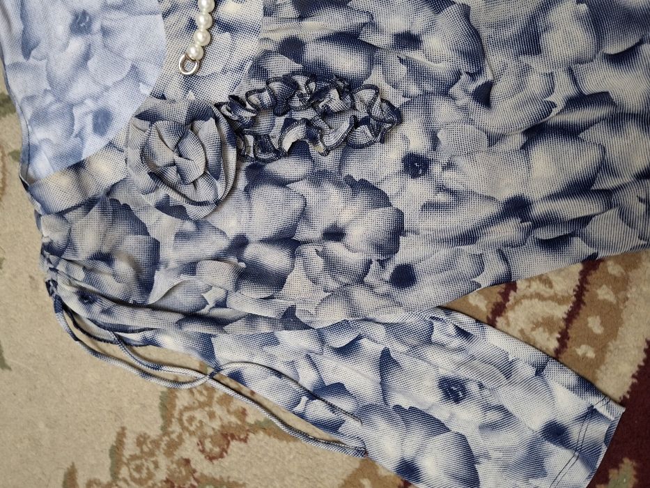 Продаются женские платья