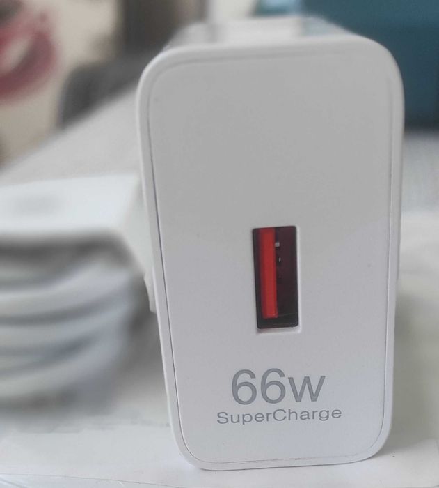 зарядно устройство 66W SuperCharge с кабел Type-C