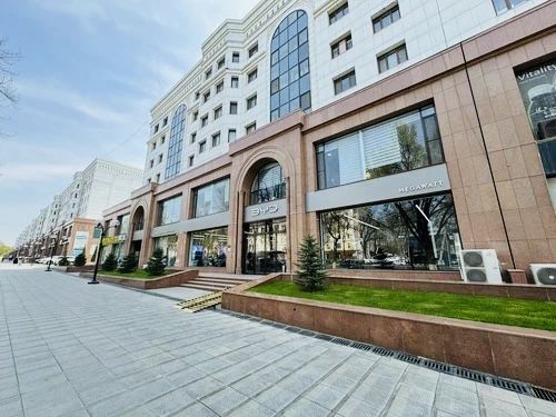 Продаётся квартира в мраморном доме ул. Навои