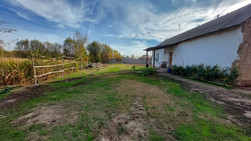 Участка сотилади ер нархида сотигини 9 млн хисоблаб олораслар